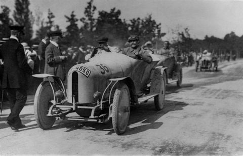 Mercedes AMG Petronas in the 1920s