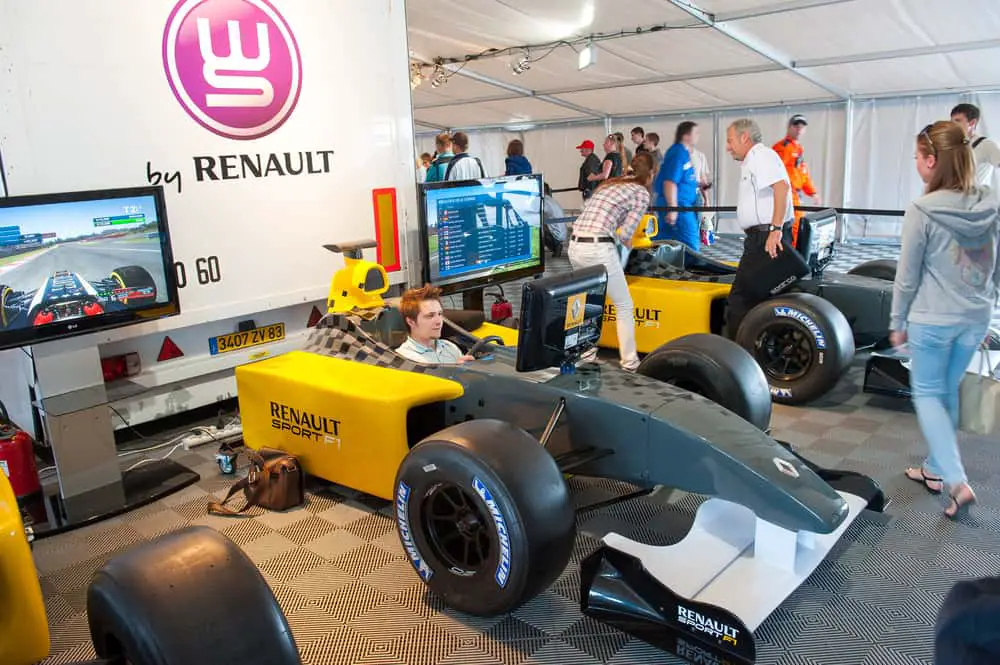Formula 1 Drivers Practice - Simulators