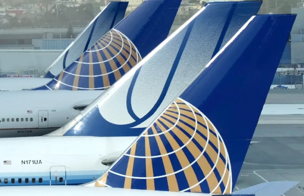 United airlines tail