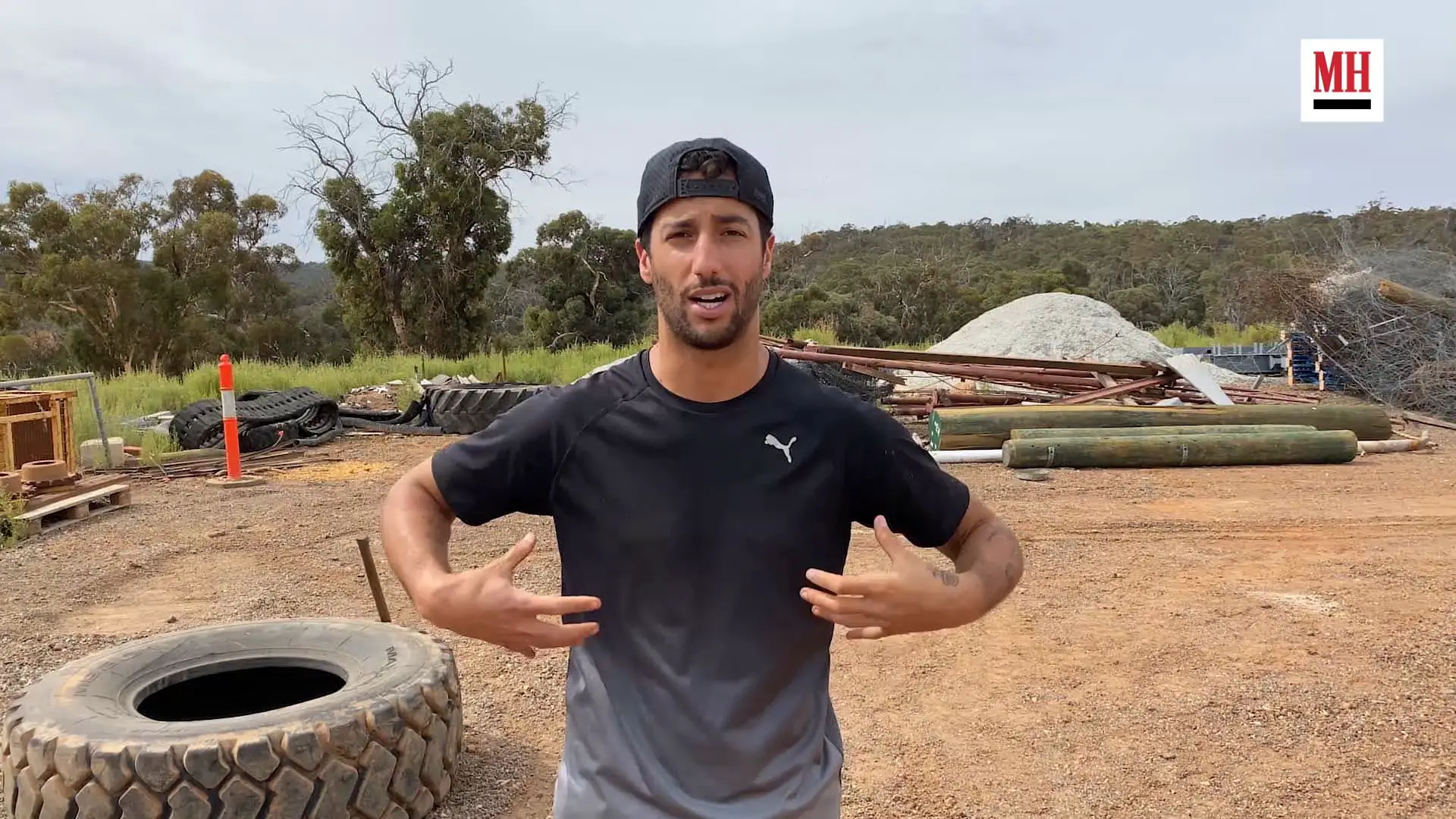 Daniel Ricciardo exercise